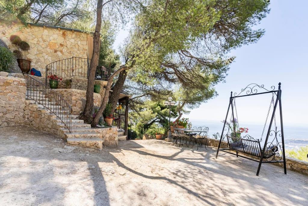 Maison Exceptionnelle *